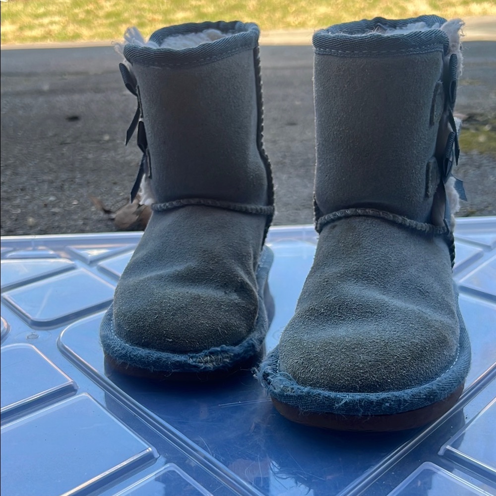 Kids' Gray Suede Uggs